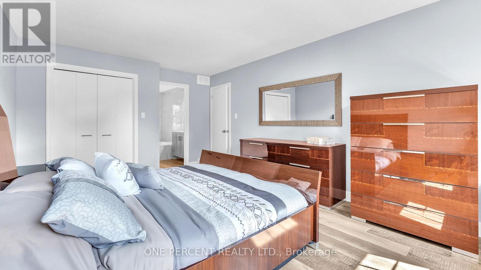 10 Mountainview Crescent, London South (South N), Ontario  N6J 4N1 - Photo 25 - X12047189