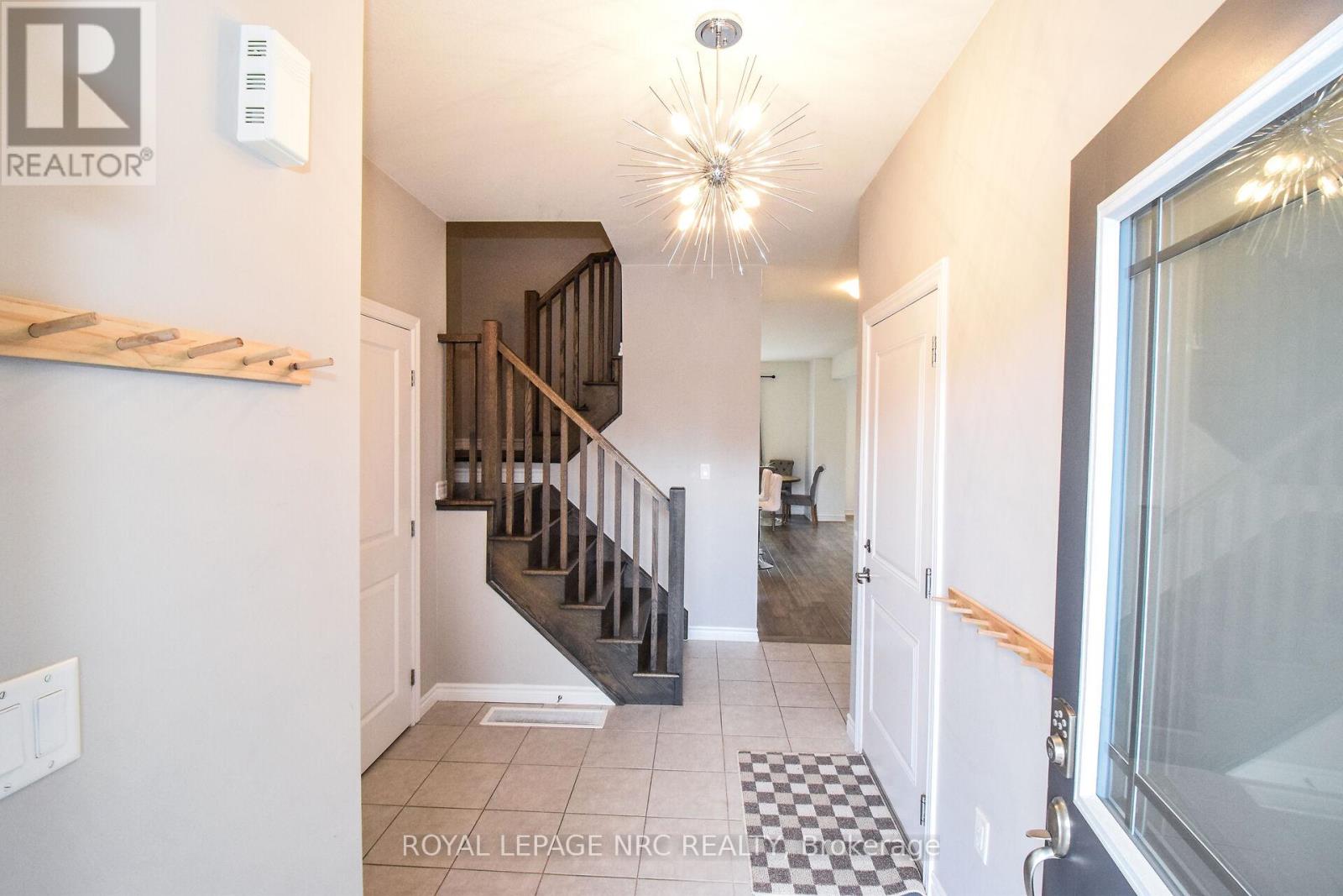 Property at 4062 THOMAS STREET image 3