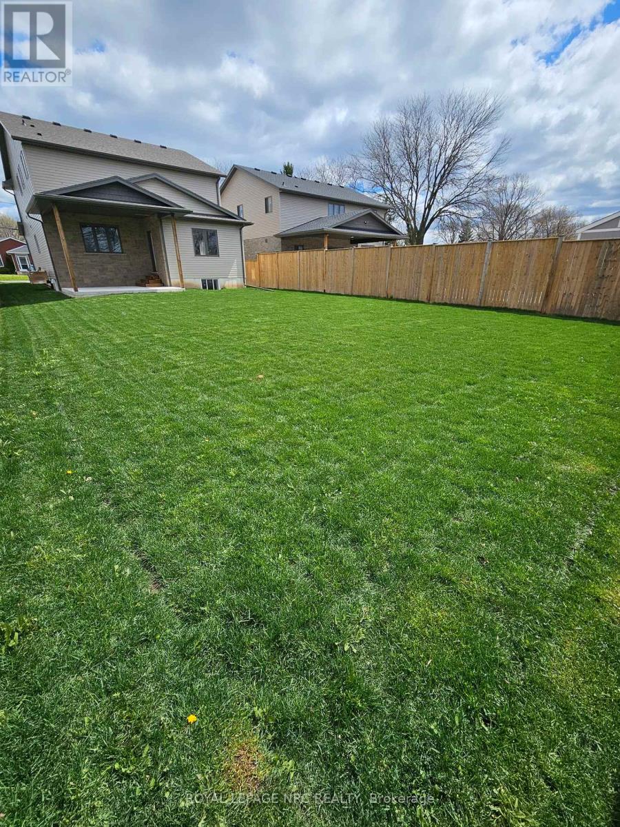 4705 Lee Avenue, Niagara Falls (Ascot), Ontario  L2H 1M7 - Photo 16 - X11956911
