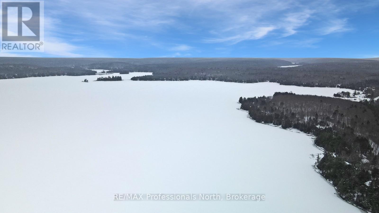 1035 Violet Lane, Dysart Et Al, Ontario  K0M 1S0 - Photo 2 - X12047101
