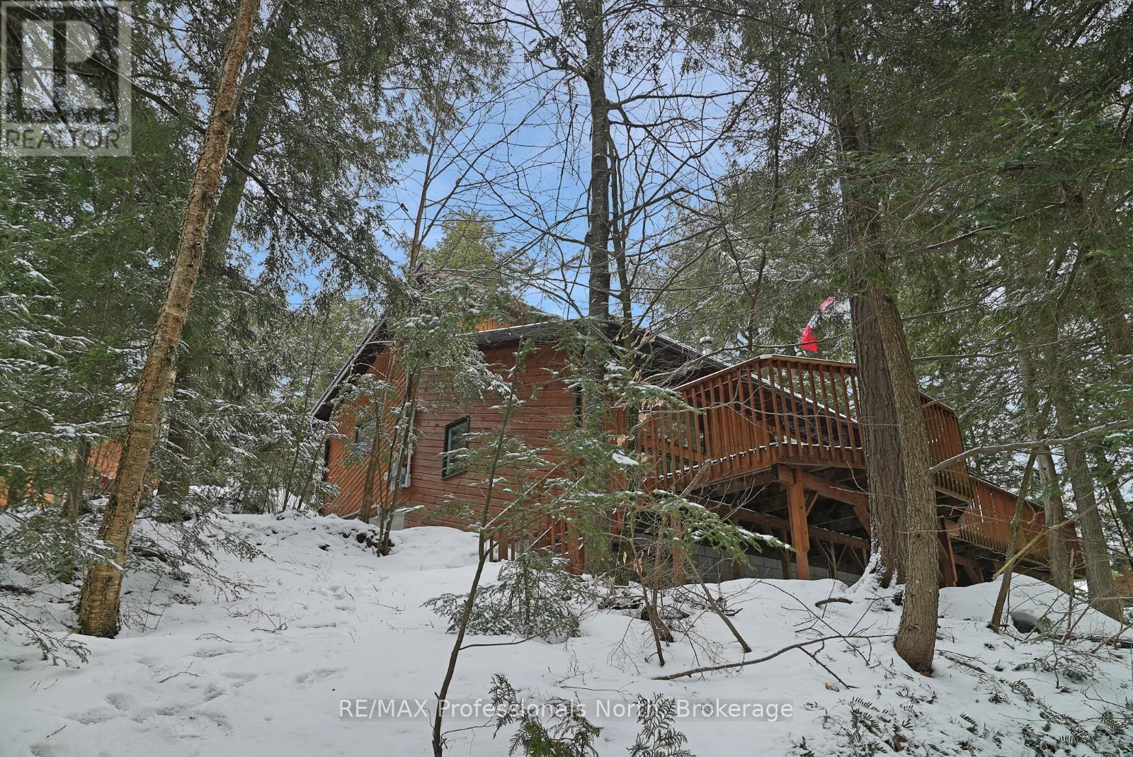 1035 Violet Lane, Dysart Et Al, Ontario  K0M 1S0 - Photo 33 - X12047101
