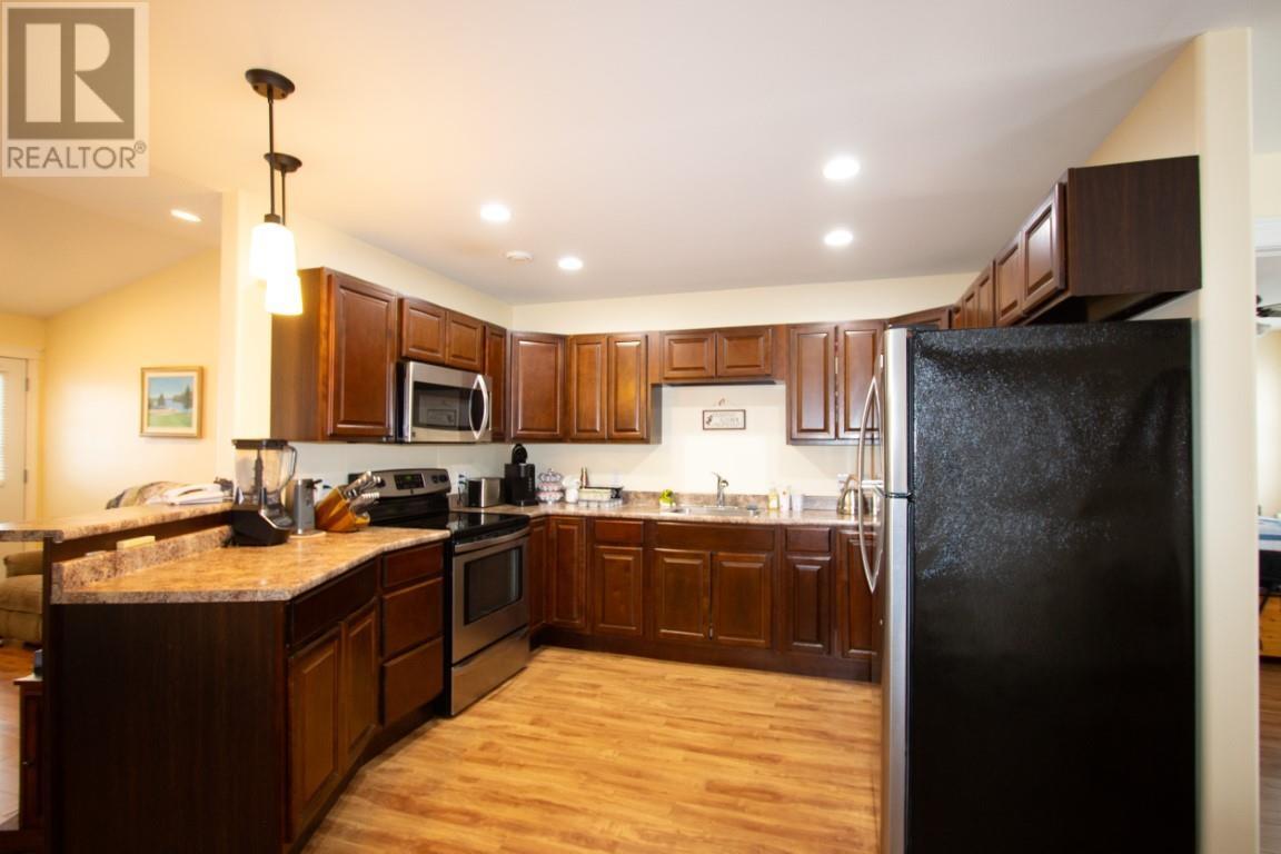 Property at 393 MacEwen Road image 5
