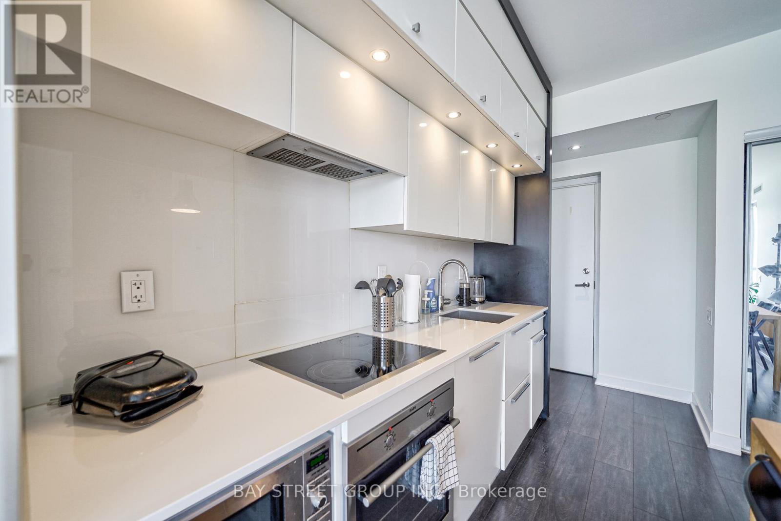 4301 - 15 Grenville Street, Toronto, Ontario  M4Y 0B9 - Photo 5 - C12047131