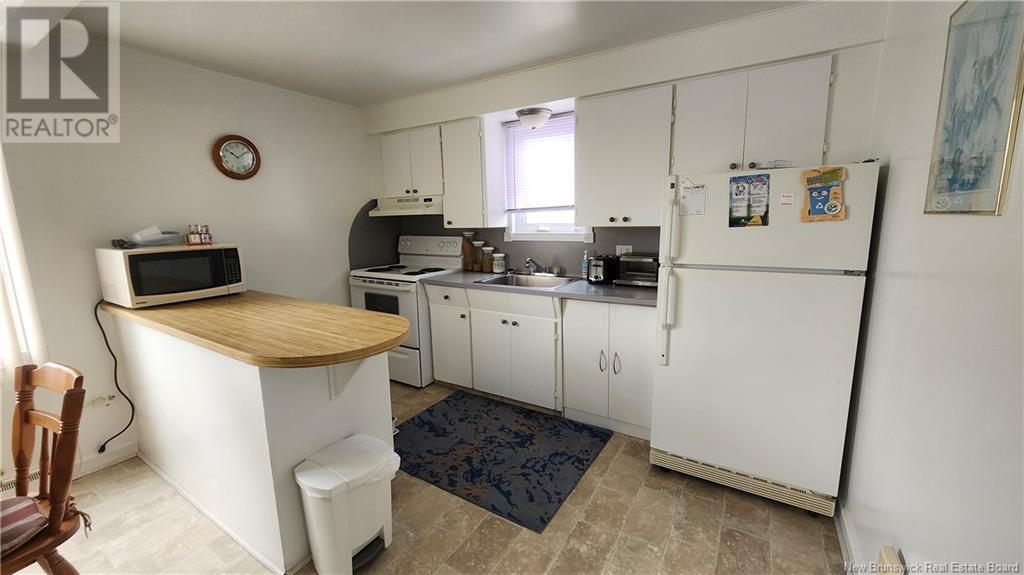 Property at 82 St-Georges Avenue image 3