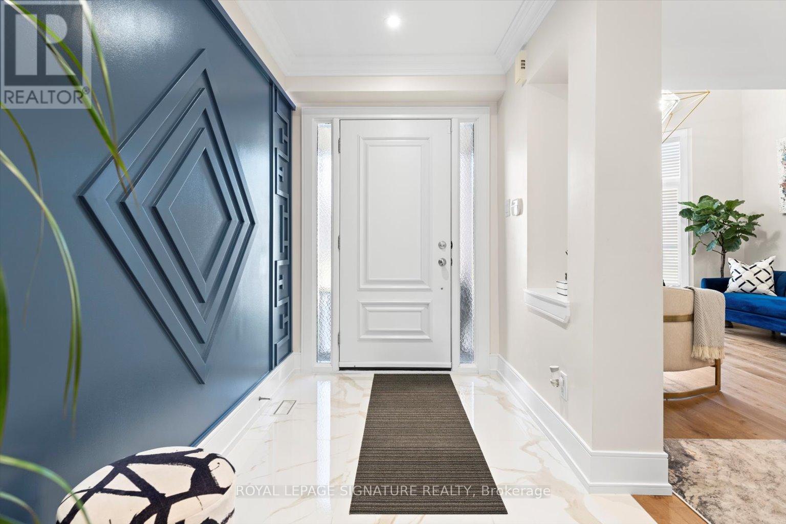 Property at 74 LITTLELEAF CRESCENT image 3