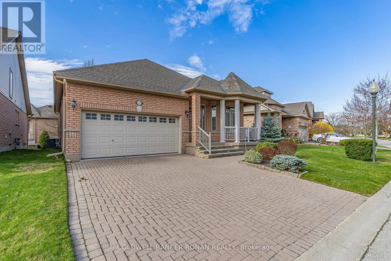 Property at 29 BRIAR GATE WAY image 3