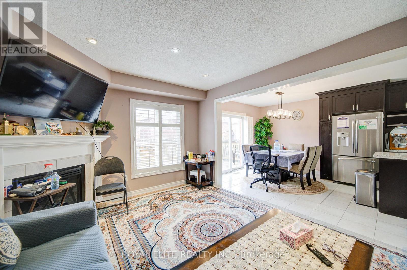 72 Stella Drive, Markham, Ontario  L3S 4G8 - Photo 10 - N12047215