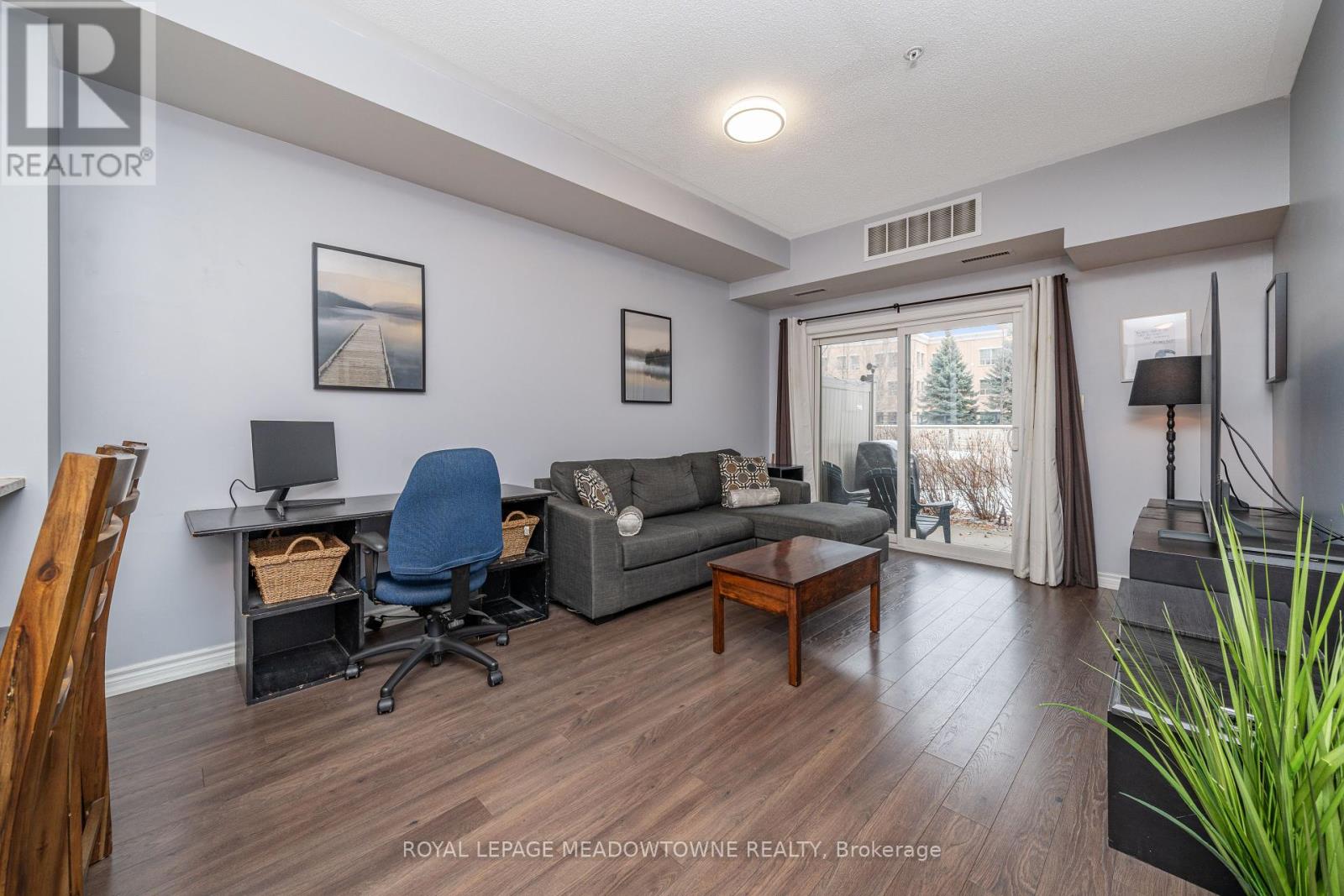 Property at 125 - 570 LOLITA GARDENS image 4