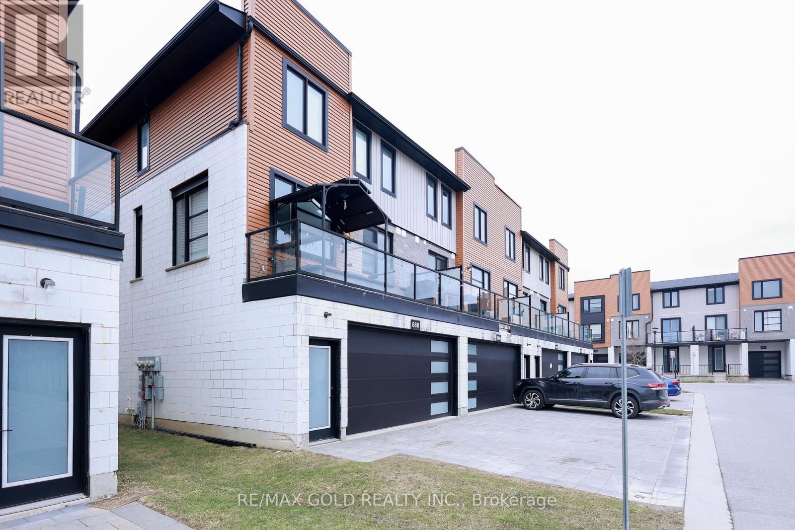 Property at 888 WEST VILLAGE SQUARE image 2