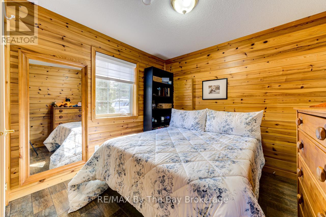 30 Cabin Crescent, Wasaga Beach, Ontario  L9Z 1X7 - Photo 22 - S12047295