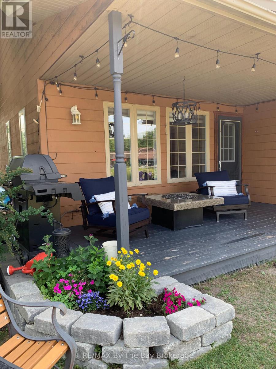 30 Cabin Crescent, Wasaga Beach, Ontario  L9Z 1X7 - Photo 6 - S12047295