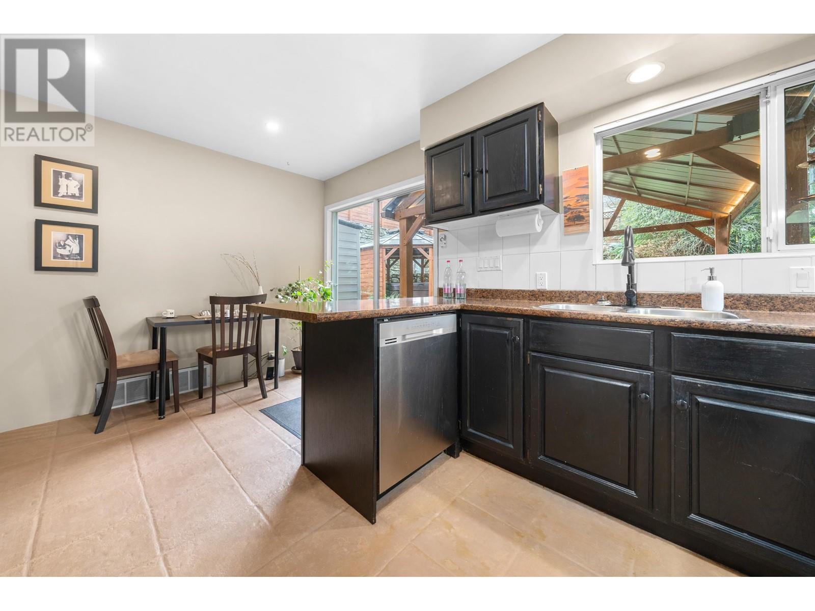 1493 Paisley Road, North Vancouver, British Columbia  V7R 1C4 - Photo 15 - R2983042