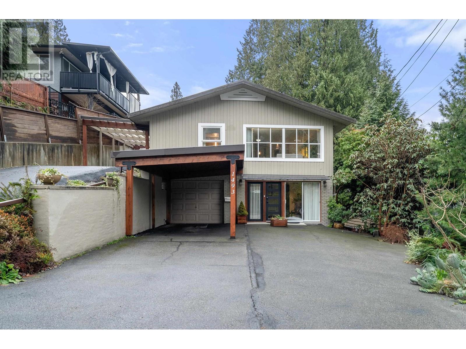 1493 Paisley Road, North Vancouver, British Columbia  V7R 1C4 - Photo 2 - R2983042