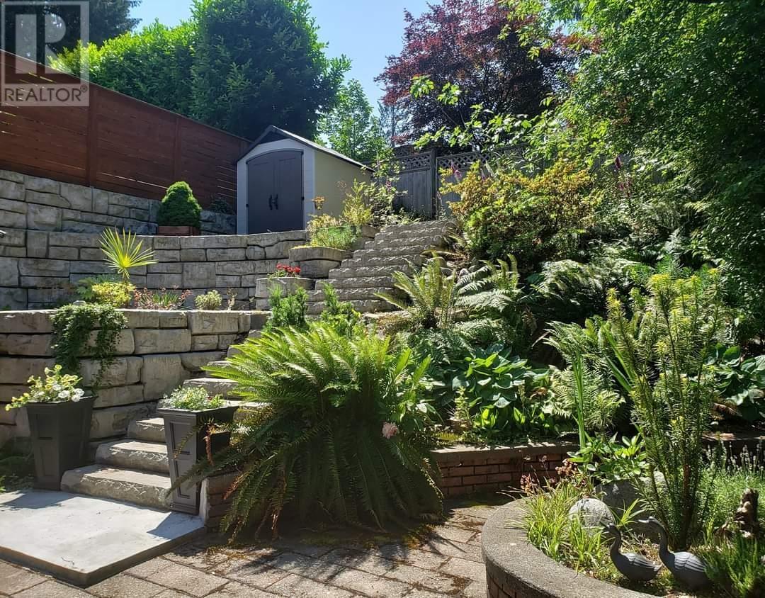 1493 Paisley Road, North Vancouver, British Columbia  V7R 1C4 - Photo 3 - R2983042