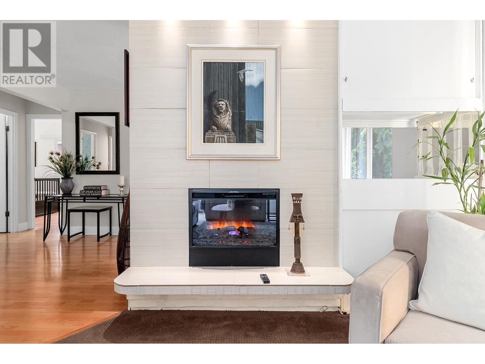 1493 Paisley Road, North Vancouver, British Columbia  V7R 1C4 - Photo 6 - R2983042