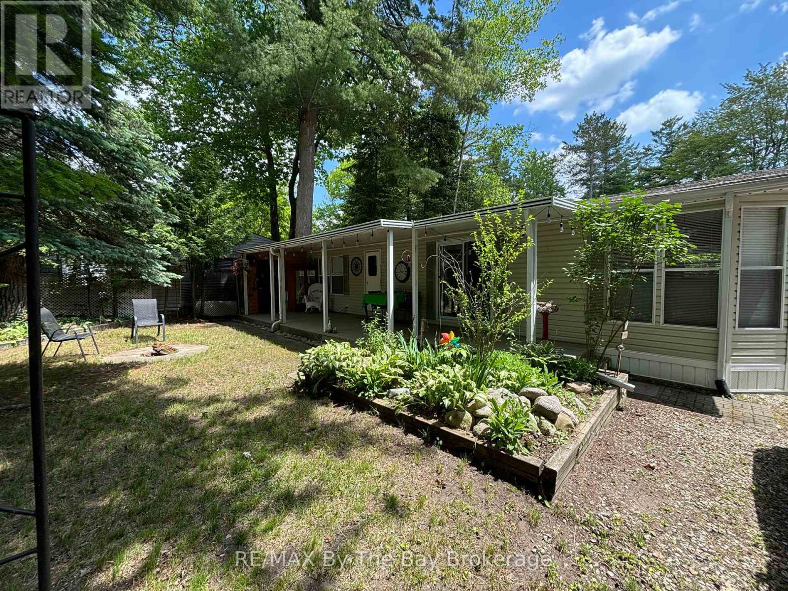 154 - 85 THEME PARK DRIVE, wasaga beach, Ontario
