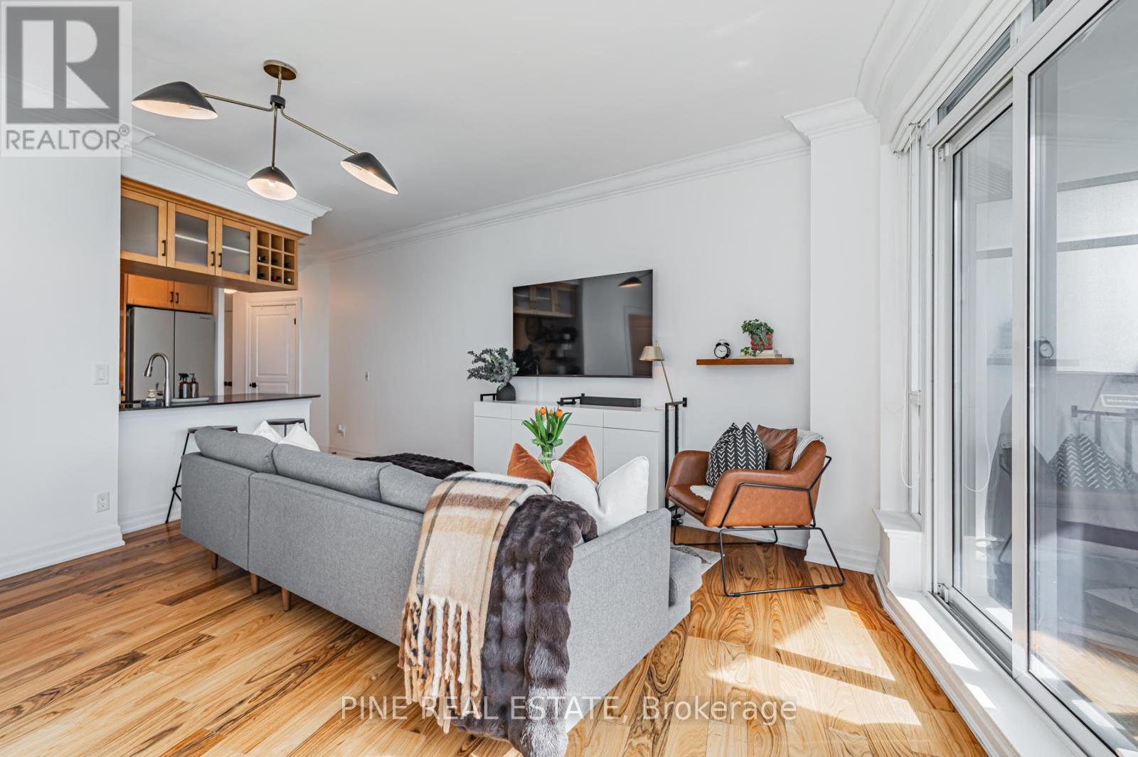 1112 - 2083 Lakeshore Boulevard W, Toronto, Ontario  M8V 4G2 - Photo 10 - W12027472