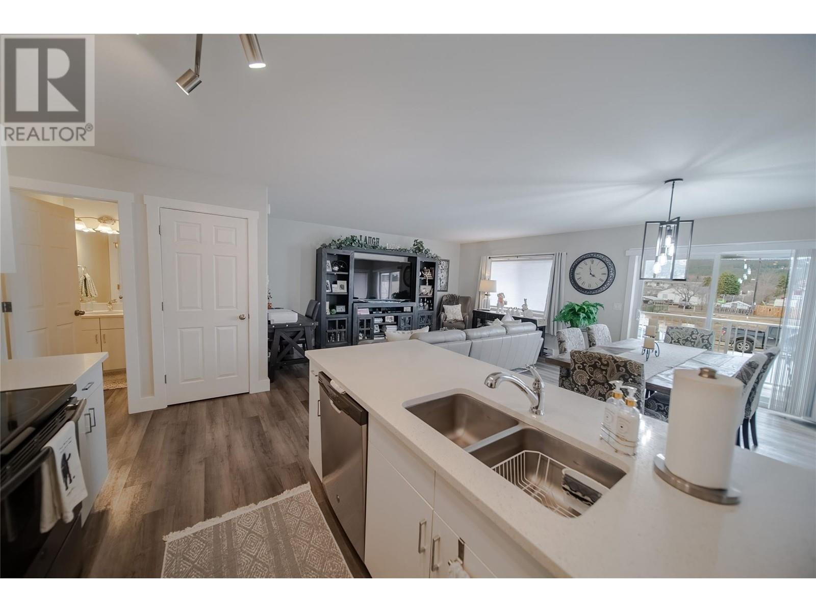 128 5th  S Avenue S Unit# 1, Cranbrook, British Columbia  V1C 2G2 - Photo 10 - 10340691
