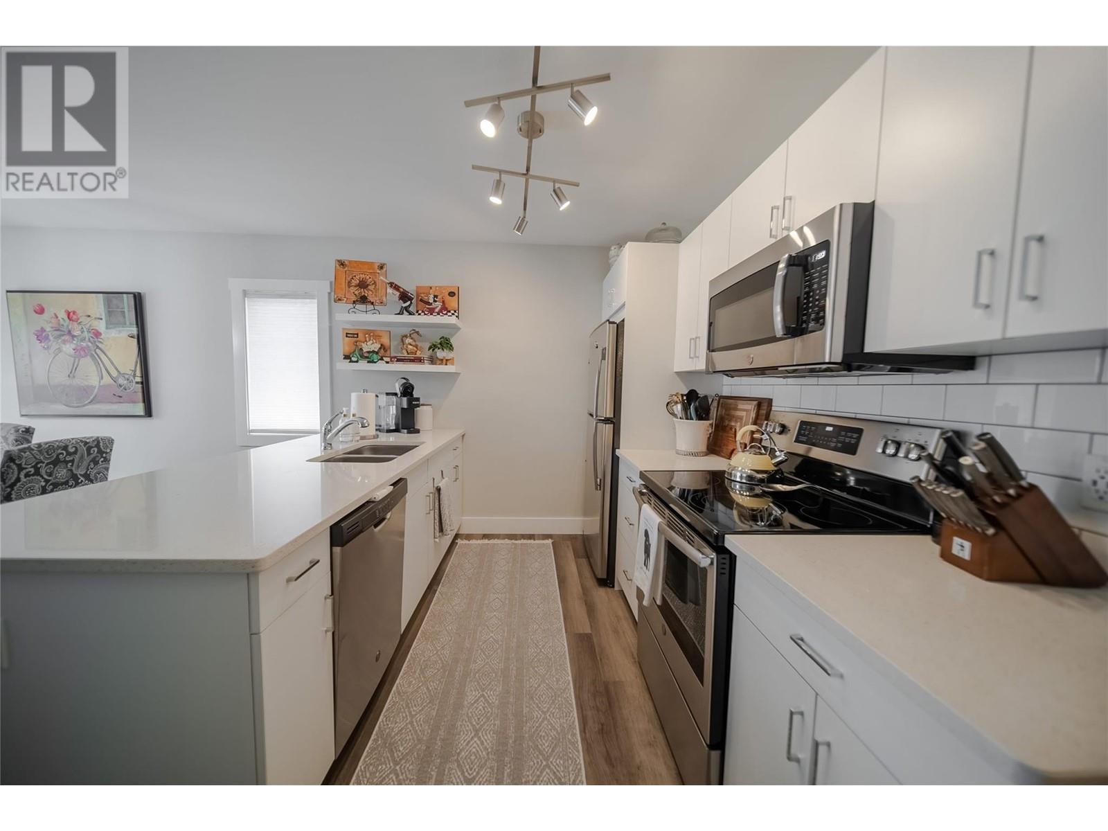 128 5th  S Avenue S Unit# 1, Cranbrook, British Columbia  V1C 2G2 - Photo 8 - 10340691