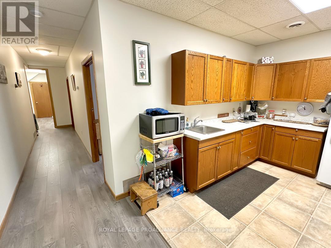 91 St.lawrence Street E, Madoc, Ontario  K0K 2K0 - Photo 25 - X12047367