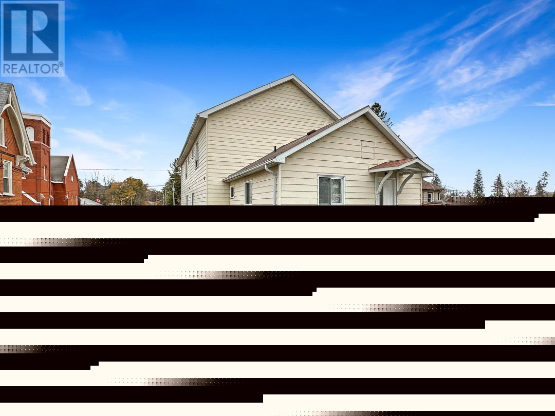 91 St.lawrence Street E, Madoc, Ontario  K0K 2K0 - Photo 4 - X12047367