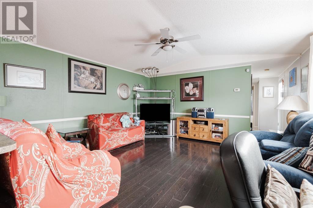 181 Clausen Crescent, Fort Mcmurray, Alberta  T9K 2H8 - Photo 11 - A2206546