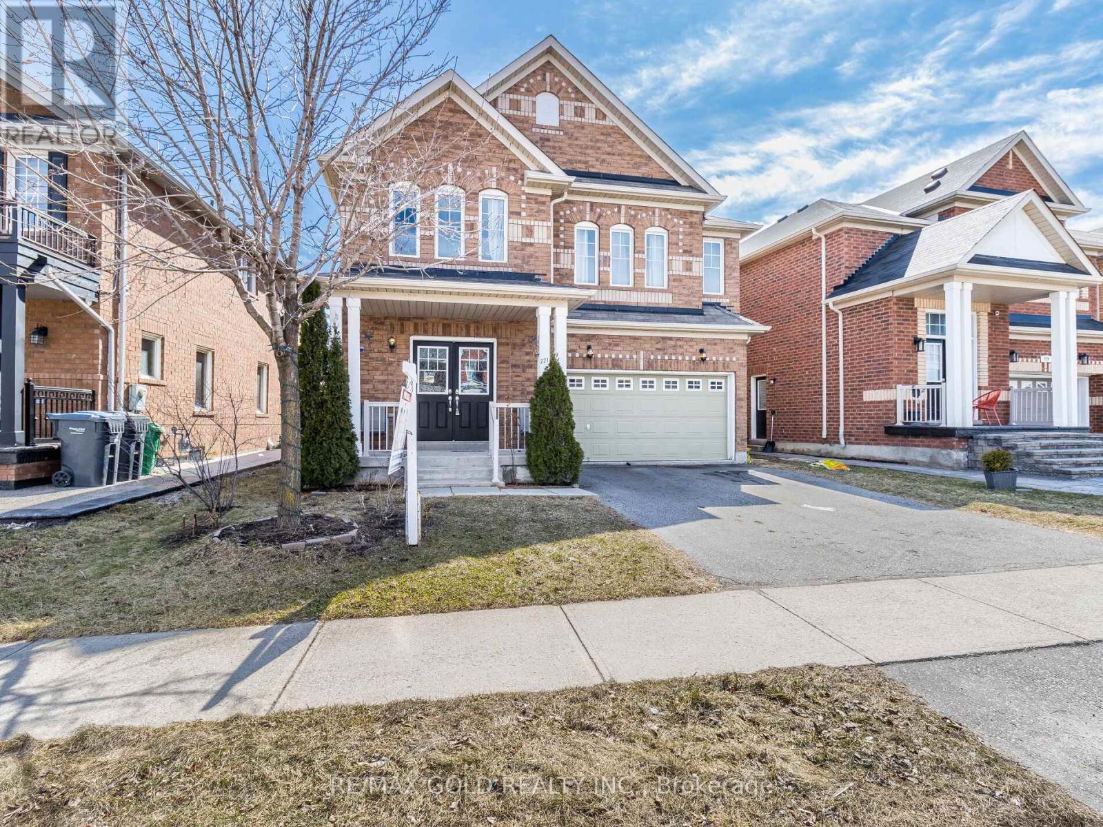 Property at 221 VALLEYWAY DRIVE image 2