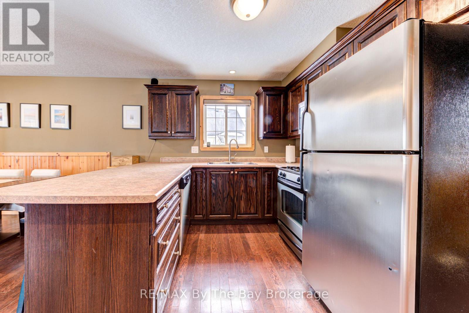 11 Temagami Trail, Wasaga Beach, Ontario  L9Z 1X7 - Photo 12 - S12003650