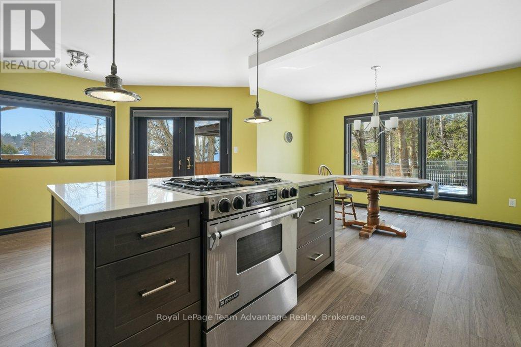 54 Waubeek Street, Parry Sound, Ontario  P2A 1C3 - Photo 19 - X12047449