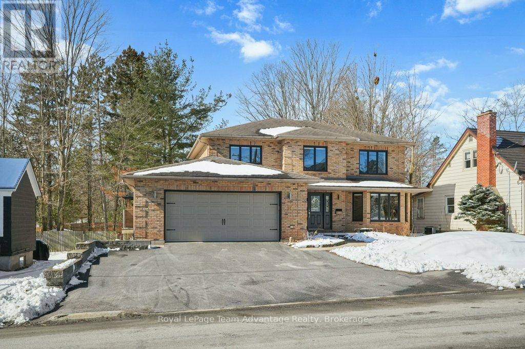 54 Waubeek Street, Parry Sound, Ontario  P2A 1C3 - Photo 2 - X12047449
