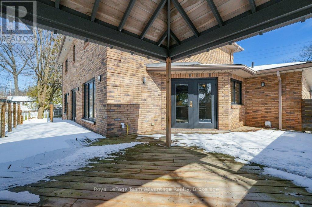 54 Waubeek Street, Parry Sound, Ontario  P2A 1C3 - Photo 40 - X12047449