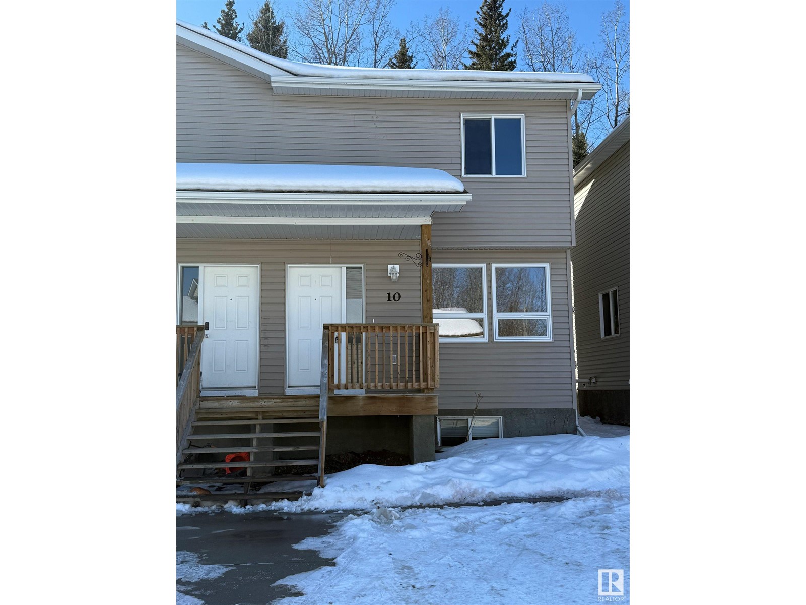 10, 624 41 St, Edson, Alberta  T7E 1A2 - Photo 2 - E4427925