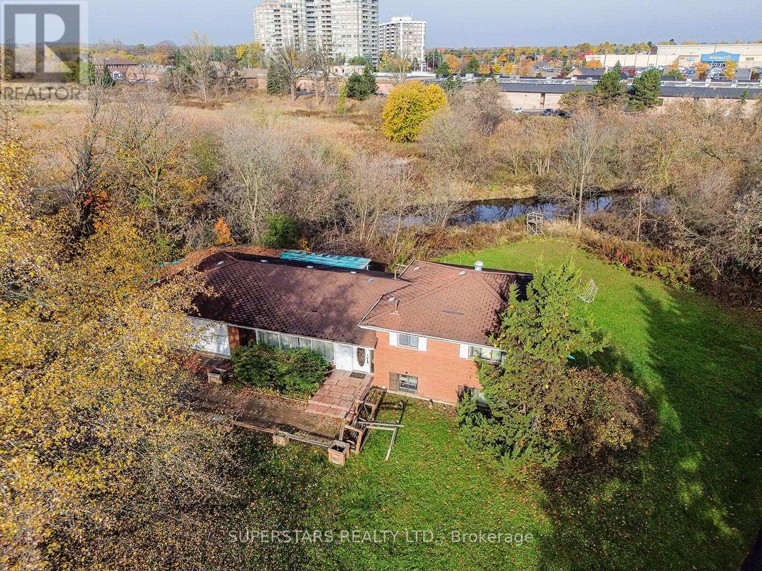 12 Campbell Court, Markham, Ontario  L3R 2B4 - Photo 5 - N12047358