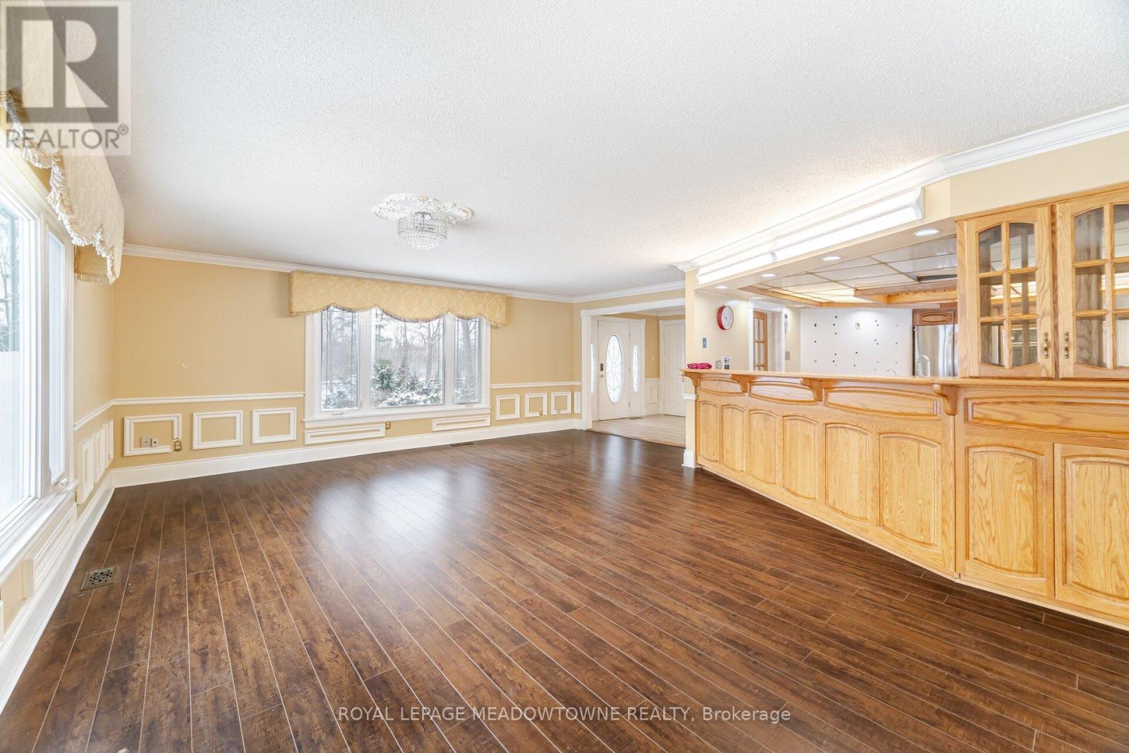11255 Regional Road 25 Road, Halton Hills, Ontario  L7J 2M1 - Photo 9 - W12047424
