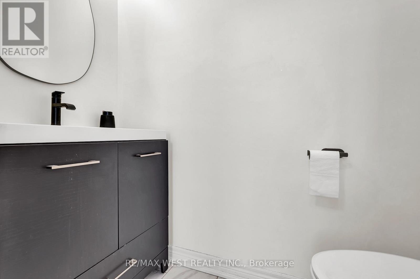 15 Severino Circle, West Lincoln, Ontario  L0R 2A0 - Photo 18 - X12047378