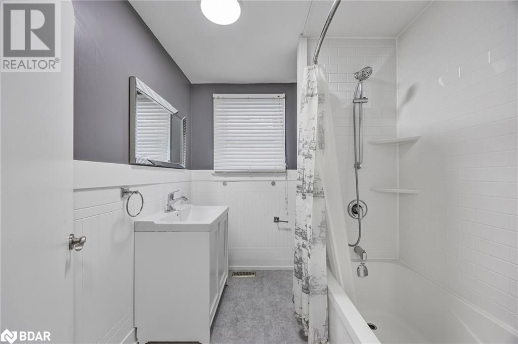 239 Warnica Road, Barrie, Ontario  L4N 3Z2 - Photo 15 - 40711316