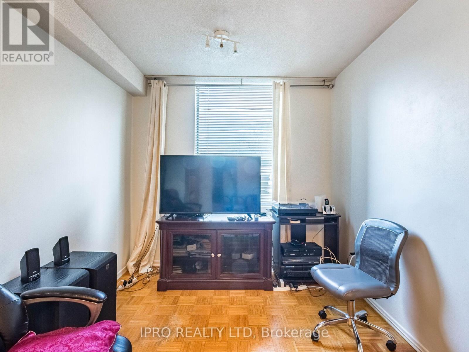 205 - 5 Shady Golfway, Toronto, Ontario  M3C 3A5 - Photo 18 - C12044528