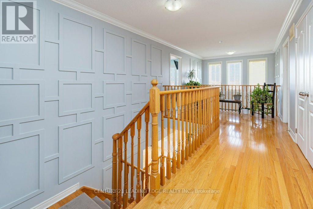 1 Russel Drive, Bradford West Gwillimbury, Ontario  L4G 7K5 - Photo 20 - N12047500