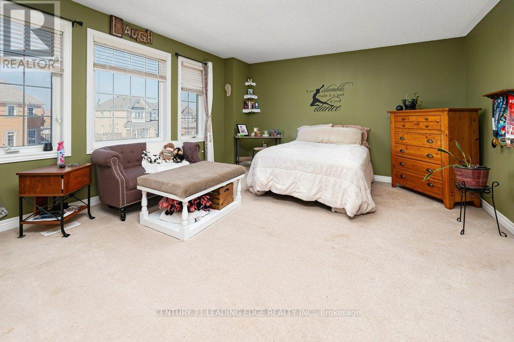1 Russel Drive, Bradford West Gwillimbury, Ontario  L4G 7K5 - Photo 26 - N12047500