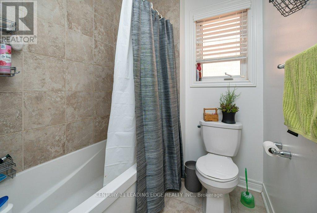 1 Russel Drive, Bradford West Gwillimbury, Ontario  L4G 7K5 - Photo 28 - N12047500