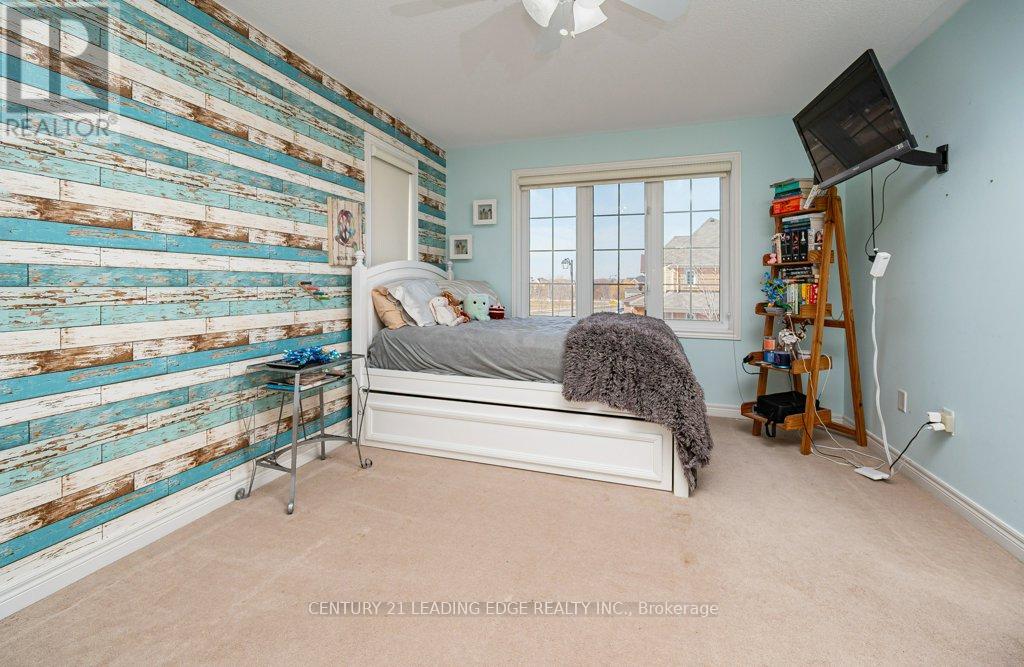 1 Russel Drive, Bradford West Gwillimbury, Ontario  L4G 7K5 - Photo 29 - N12047500