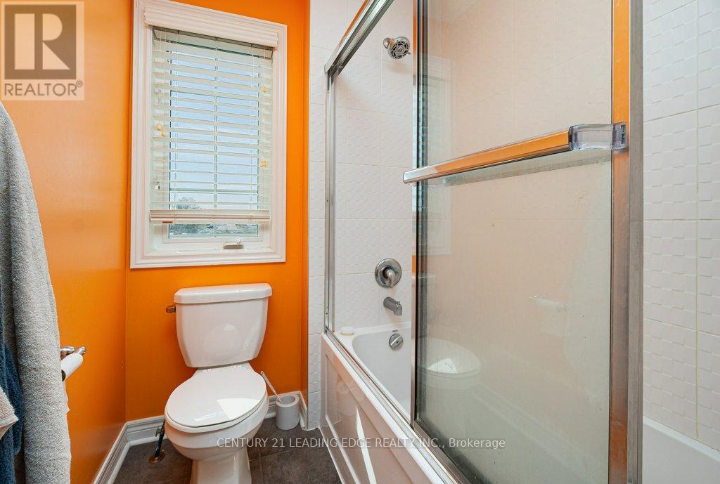 1 Russel Drive, Bradford West Gwillimbury, Ontario  L4G 7K5 - Photo 34 - N12047500