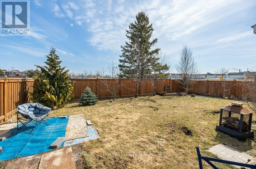 1 Russel Drive, Bradford West Gwillimbury, Ontario  L4G 7K5 - Photo 35 - N12047500
