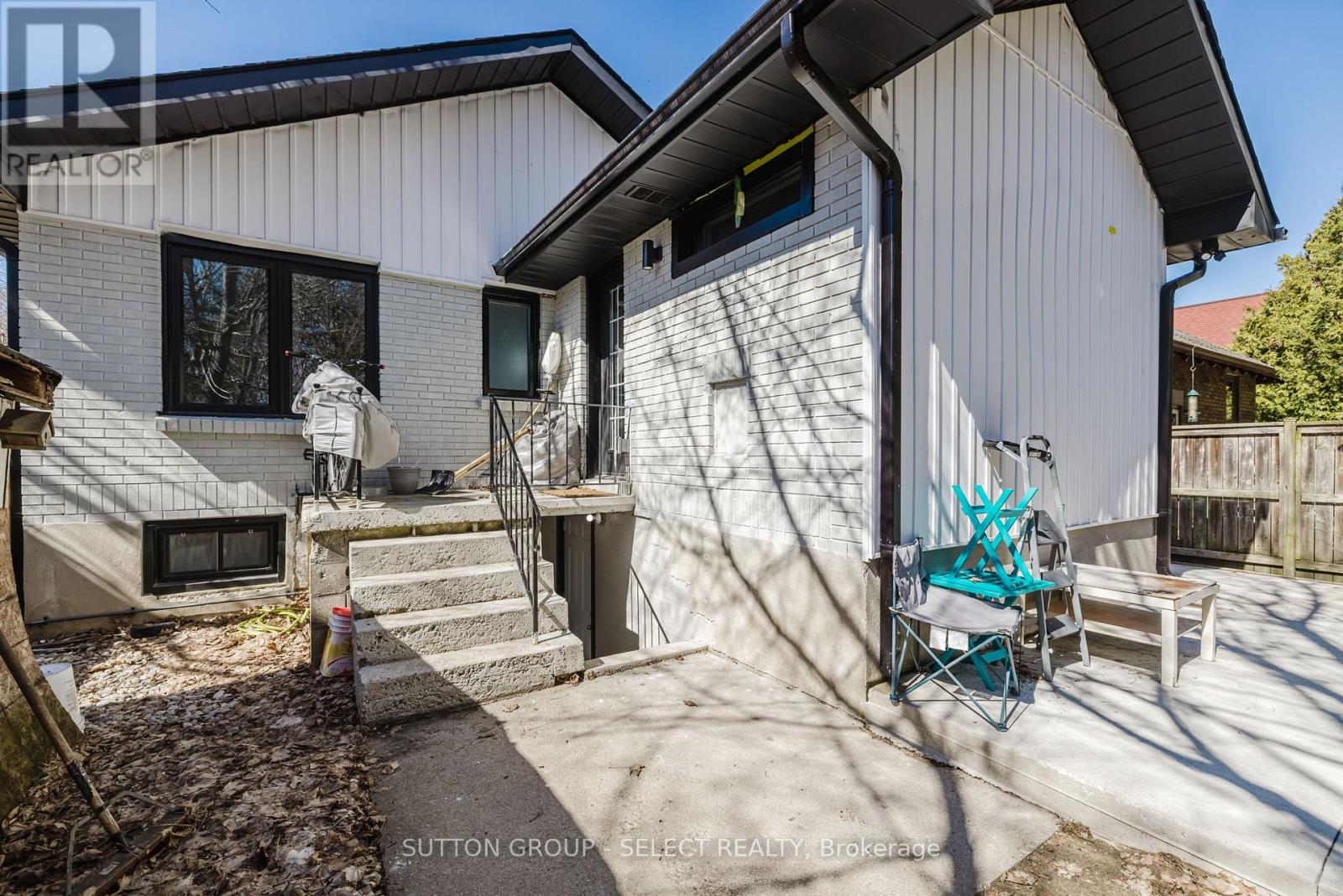 Photo 6 of 35 for 14 Willingdon Avenue