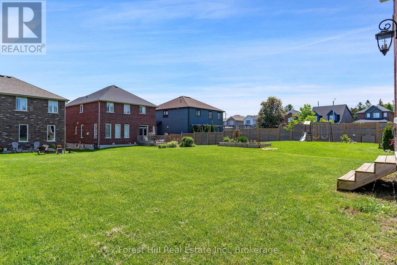 Property at 74 LOCKERBIE CRESCENT image 3