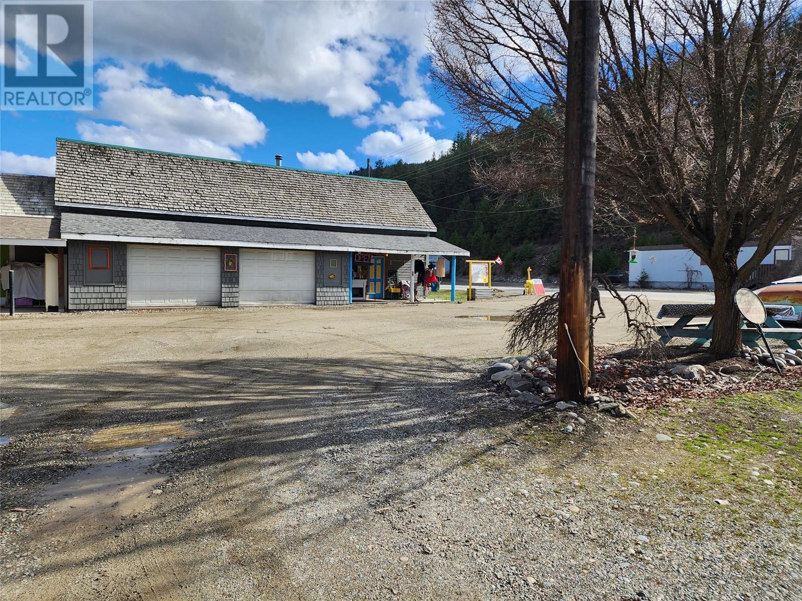 4127 Highway 3 Highway, Rock Creek, British Columbia  V0H 1Y0 - Photo 3 - 10338417