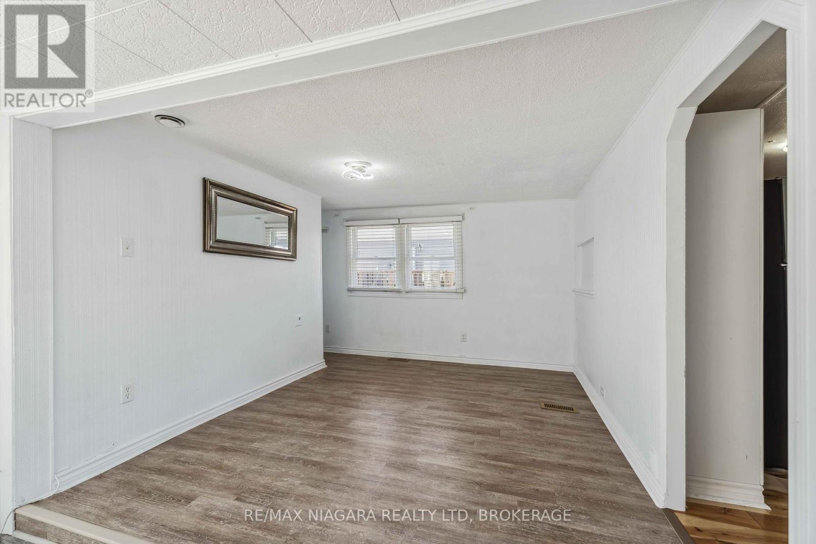 21 - 2175 Mewburn Road, Niagara Falls, Ontario  L2E 6S4 - Photo 12 - X12047624