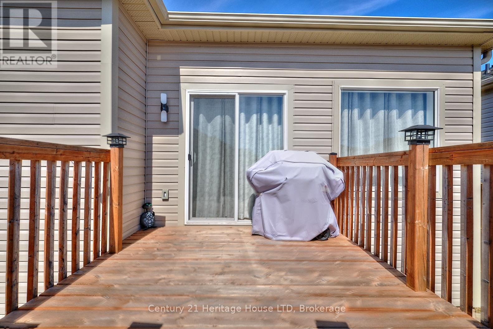 891 Burwell Street, Fort Erie, Ontario  L2A 0E9 - Photo 22 - X12047632