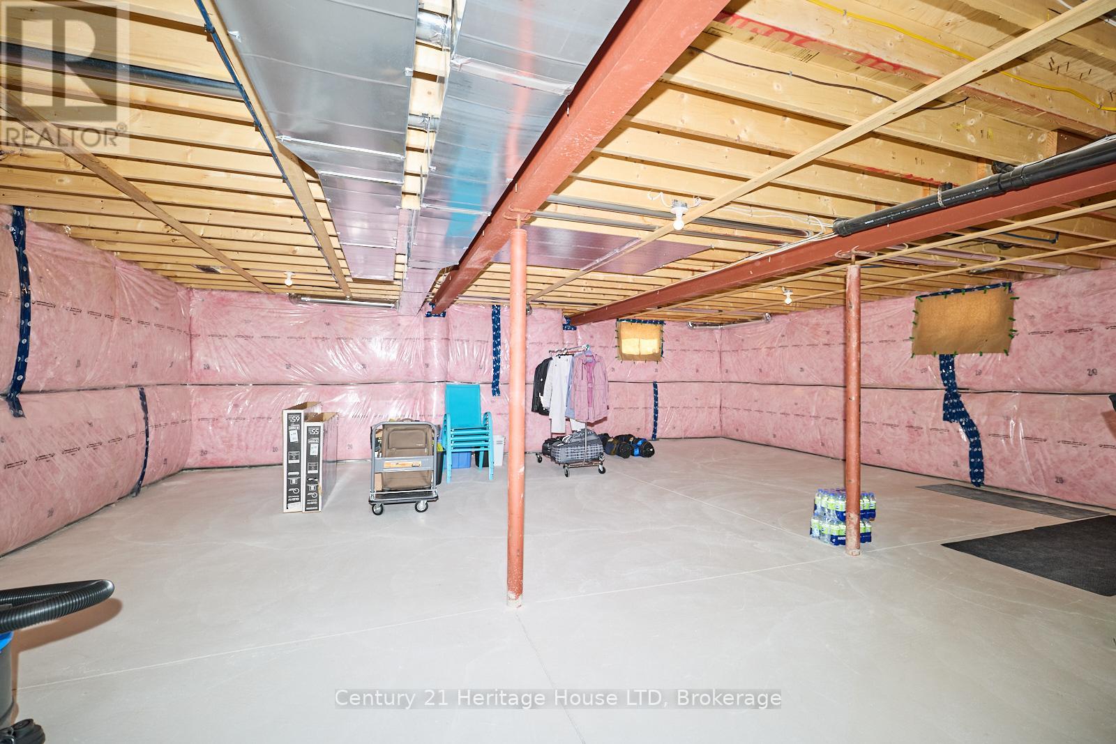891 Burwell Street, Fort Erie, Ontario  L2A 0E9 - Photo 25 - X12047632