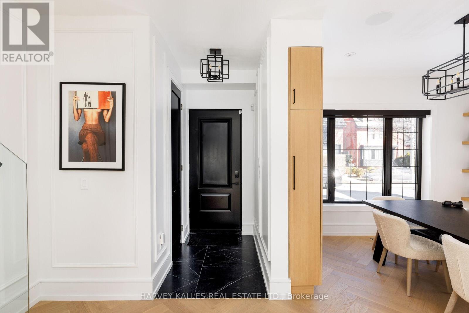 Property at 233 MACPHERSON AVENUE image 3